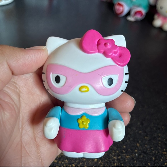 Hello Kitty Bundle - Picture 6 of 11